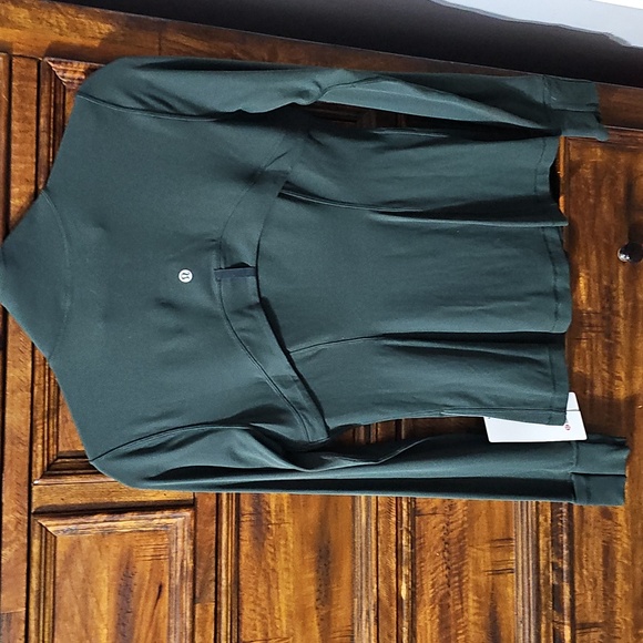 Lululemon Define Jacket Nulu Sz 8 Rainforest Green!! Slim Fit Hip Length. NWTS! - Picture 9 of 12